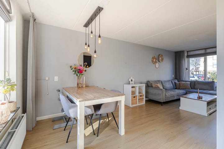 Foto 4 van Van Leijdenstraat 38