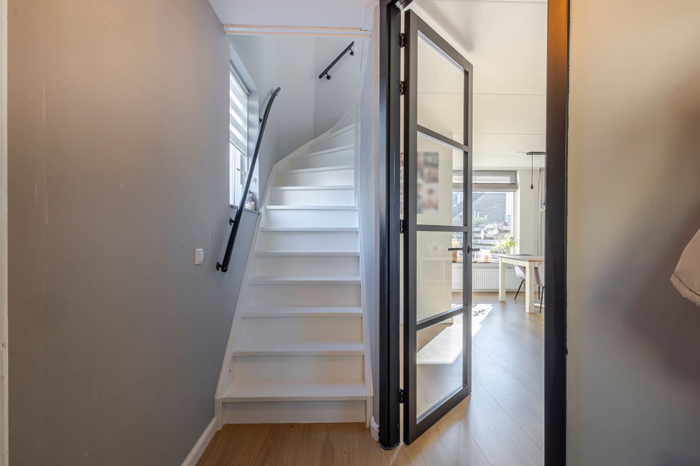 Foto 10 van Van Leijdenstraat 38