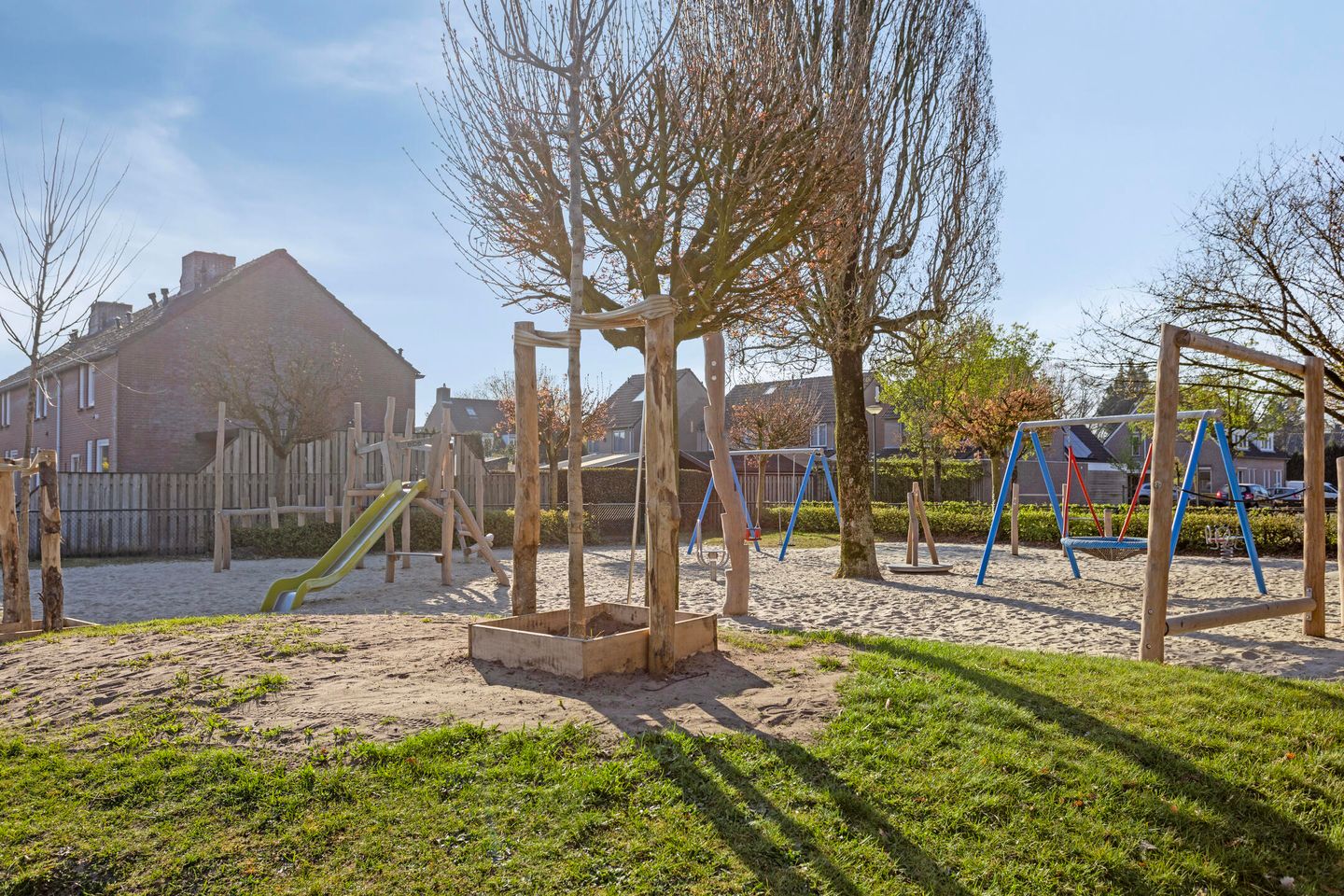 Photo 35 of Dissel 14