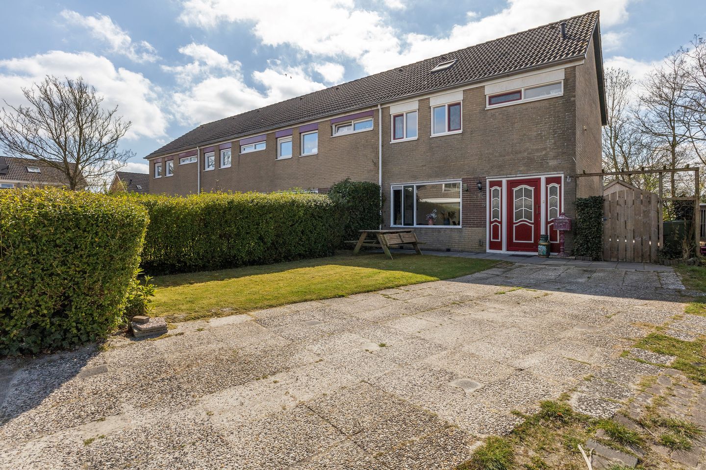 Foto 1 van Poaitrije 17