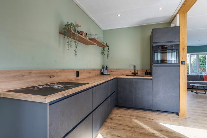 Foto 8 van Poaitrije 17