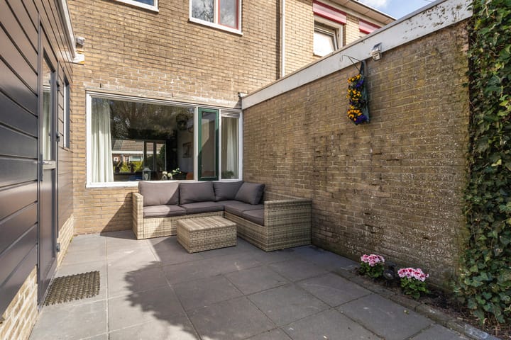 Foto 24 van Poaitrije 17