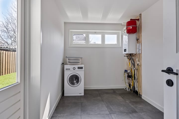 Photo 15 of Spoorstraat 26
