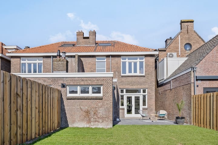 Foto 28 van Spoorstraat 26