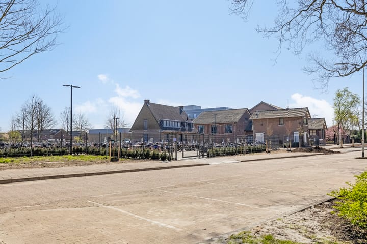 Foto 34 van Spoorstraat 26