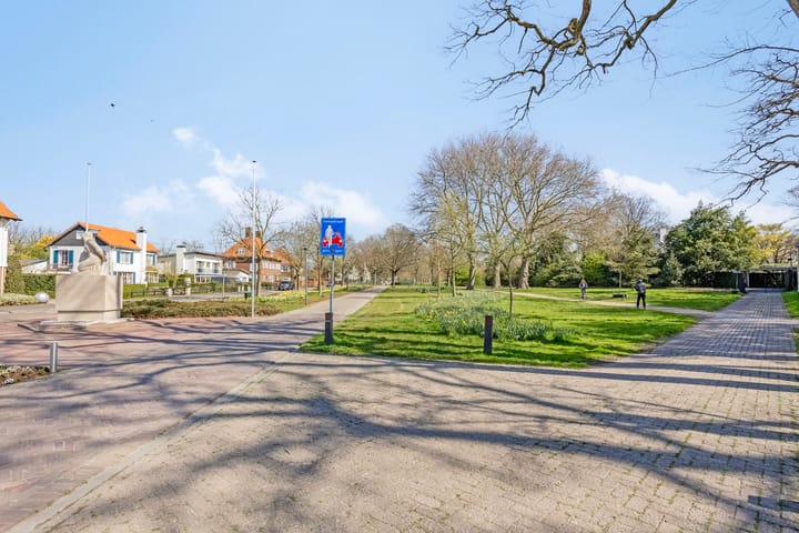 Foto 35 van Spoorstraat 26