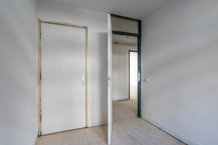 Foto 11 van John Franklinstraat 27-H