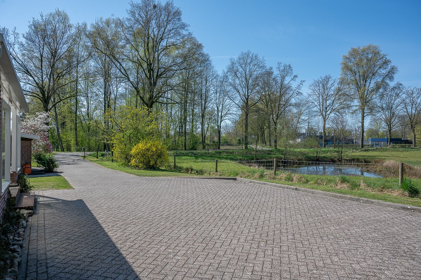 Foto 19 van Vlakkeeweg 6