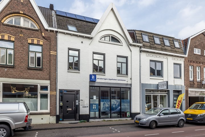 Hoofdstraat 18