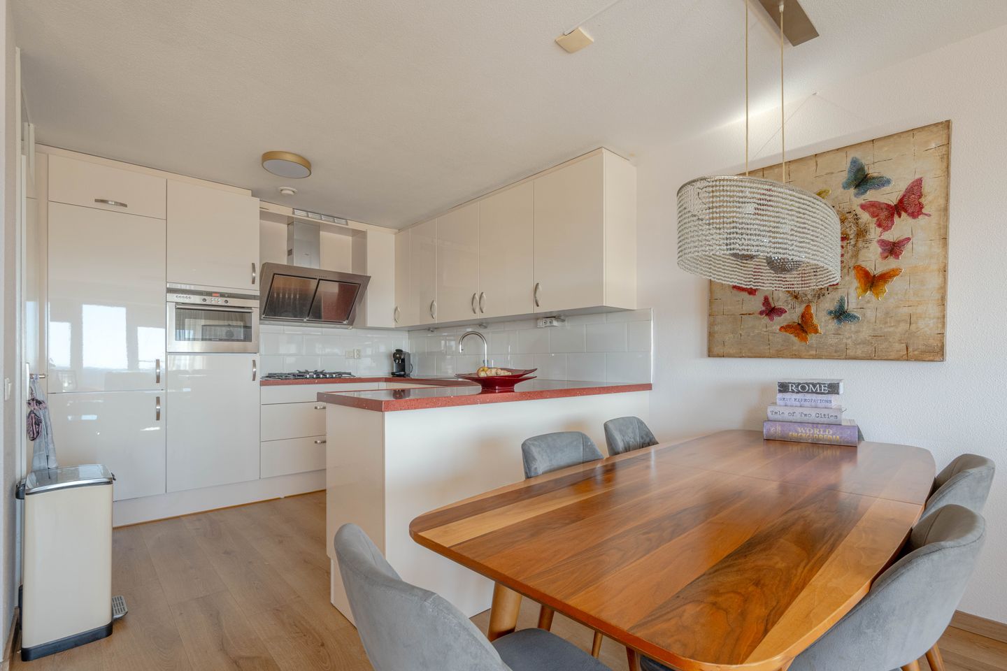 Photo 14 of Strevelsweg 998