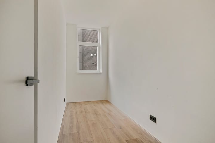 Foto 25 van 2e Middellandstraat 9-A01