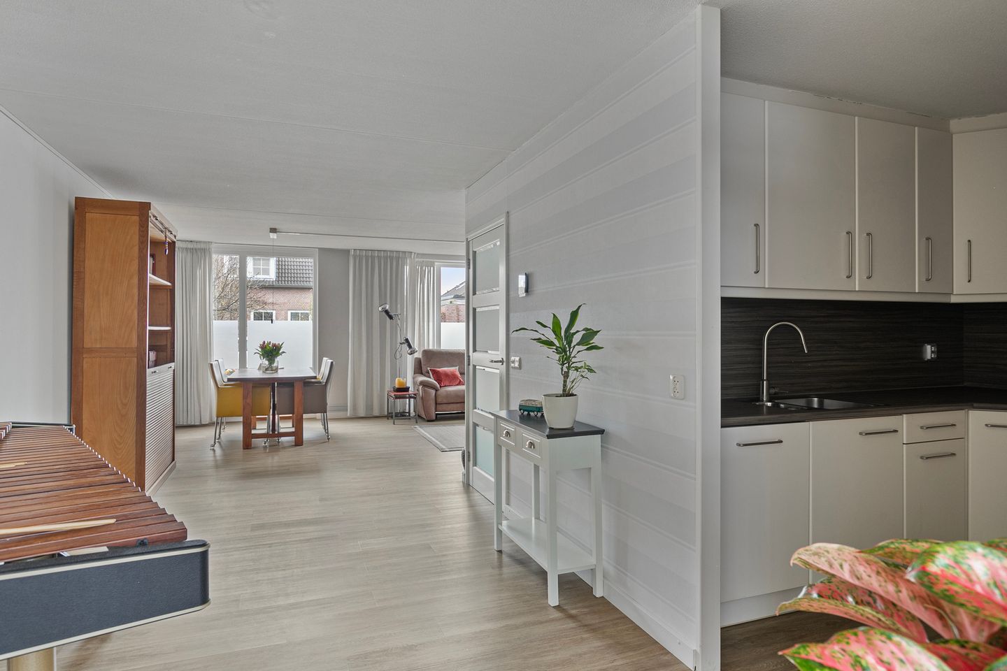 Foto 14 van Nevenakker 35