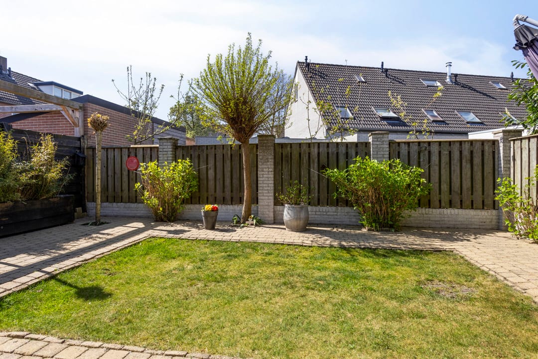 Foto 38 van Nevenakker 35