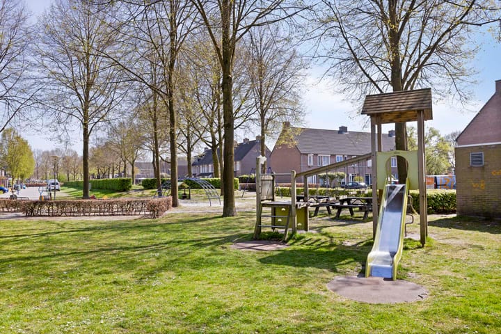 Foto 41 van Nevenakker 35