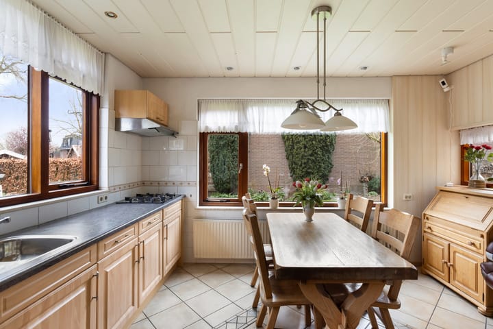 Photo 12 of Dorpsstraat 17