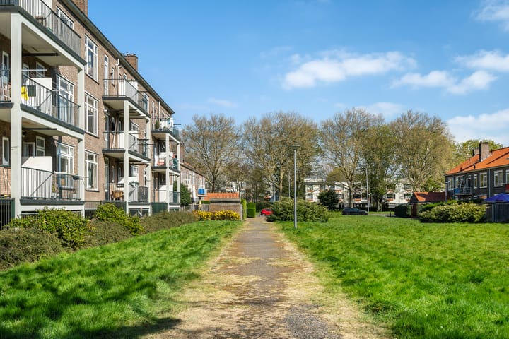 Foto 37 van Bernardus Gewinstraat 10-A