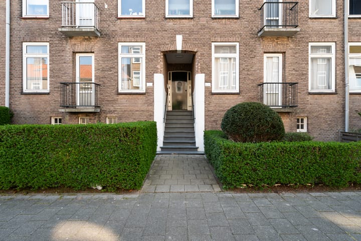 Foto 39 van Bernardus Gewinstraat 10-A