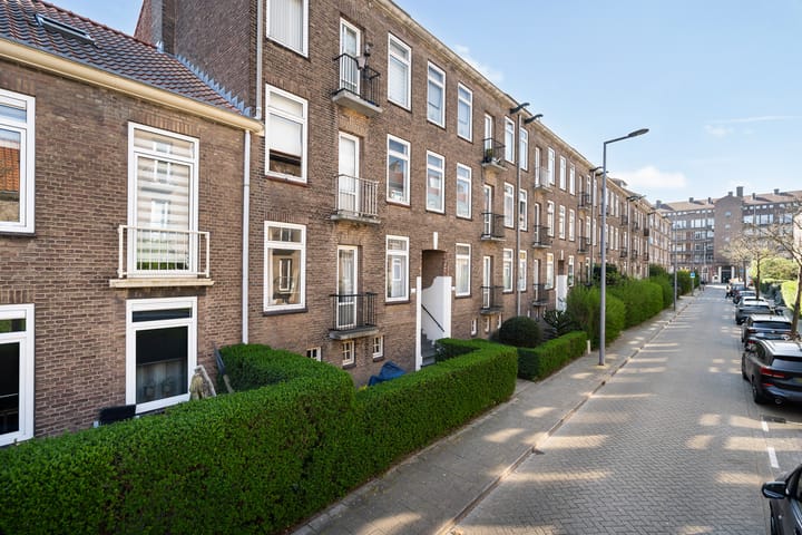 Foto 40 van Bernardus Gewinstraat 10-A