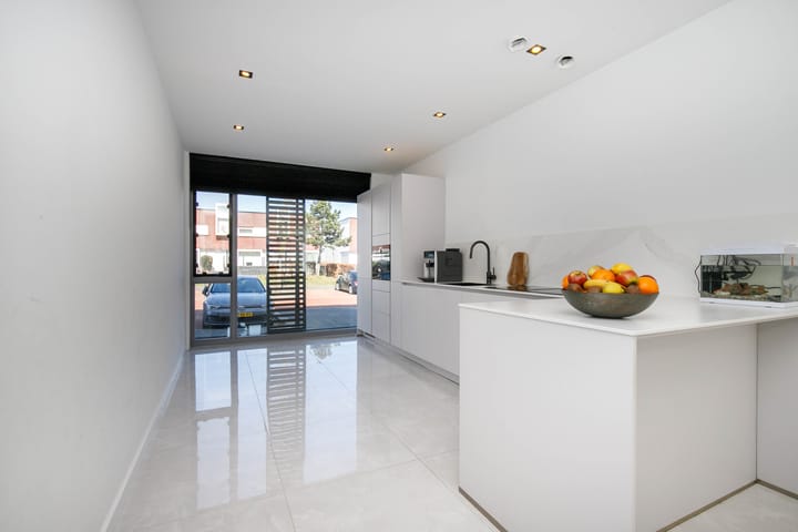 Foto 13 van Menorcalaan 54