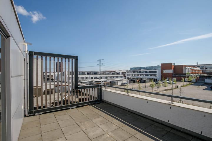 Foto 28 van Menorcalaan 54