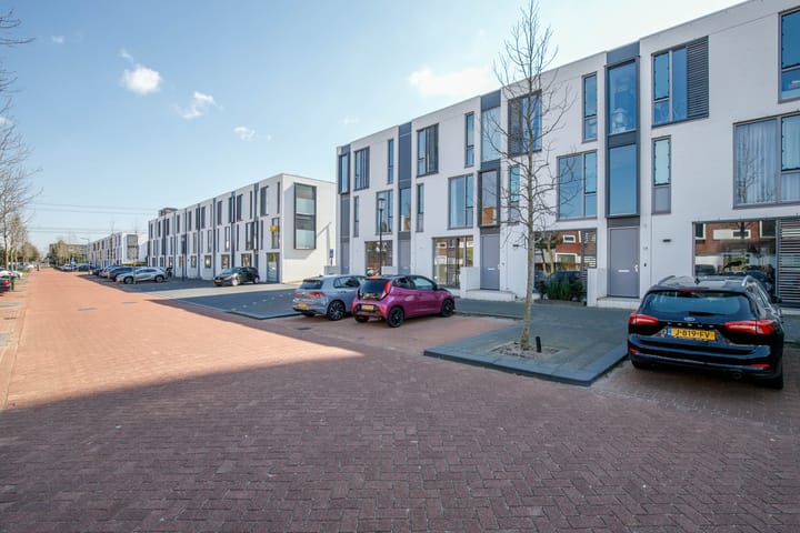 Foto 42 van Menorcalaan 54