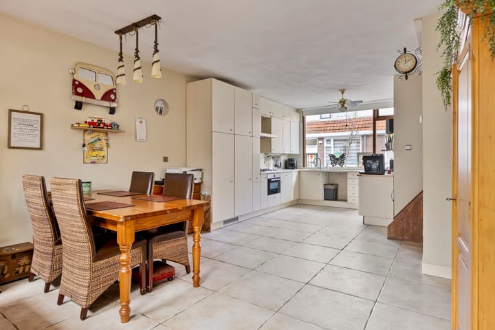 Foto 10 van C.Th. Kamphuijsstraat 31