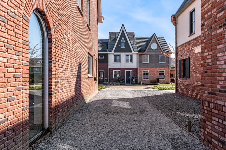 Foto 38 van Hoefsmid 13