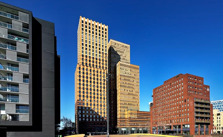 Bekijk foto van Gustav Mahlerplein 229