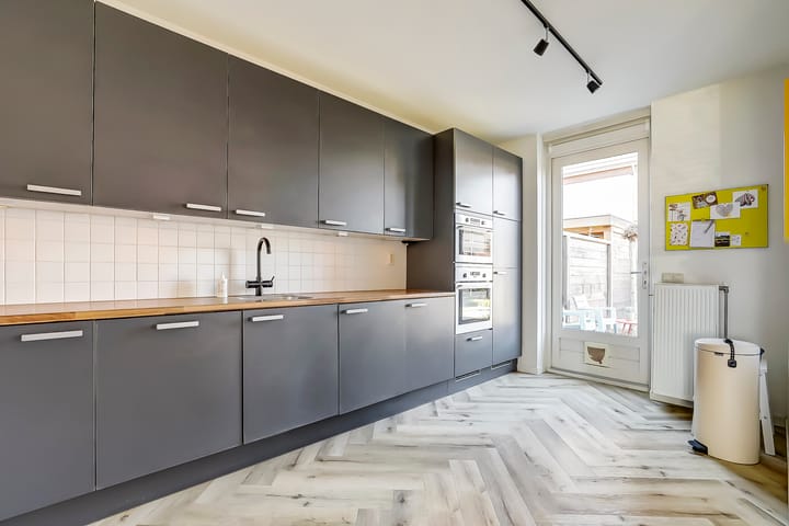 Foto 13 van Emmasingel 22