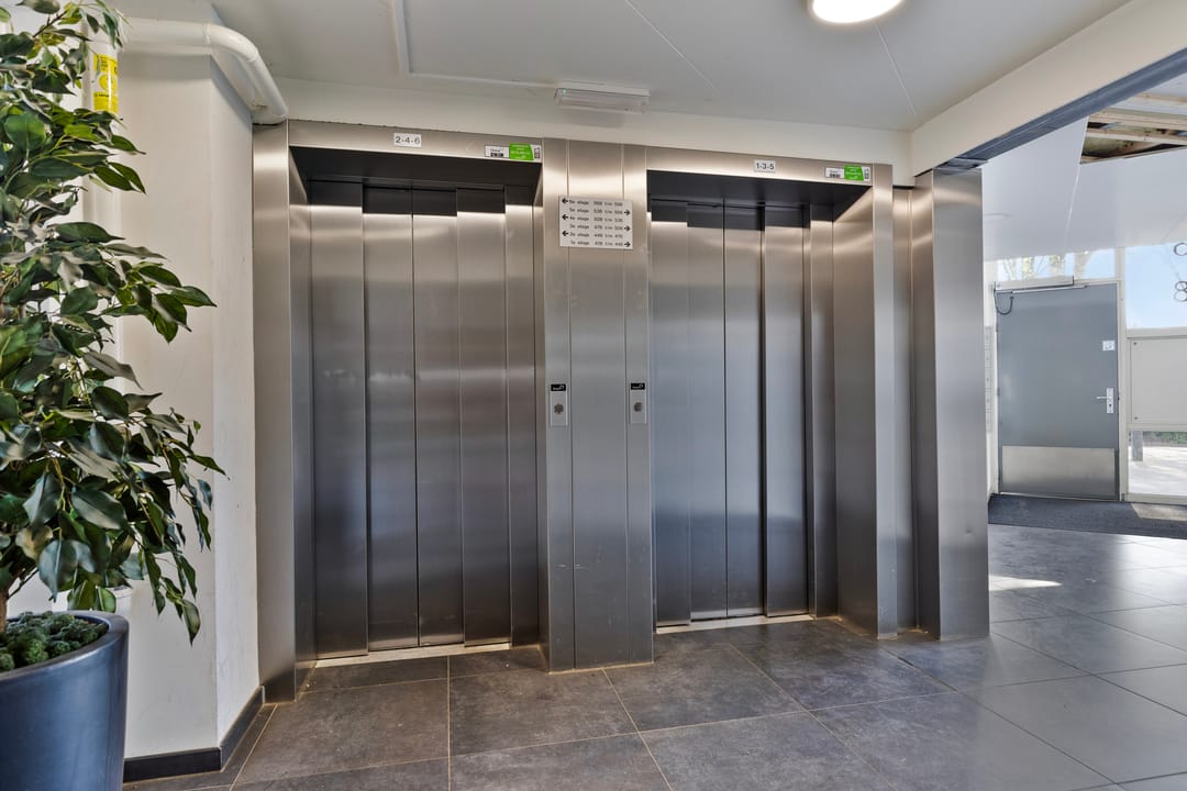 Photo 22 of Professor Cobbenhagenlaan 484