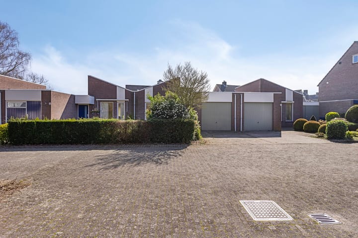 Foto 2 van Van Hovengaarde 5