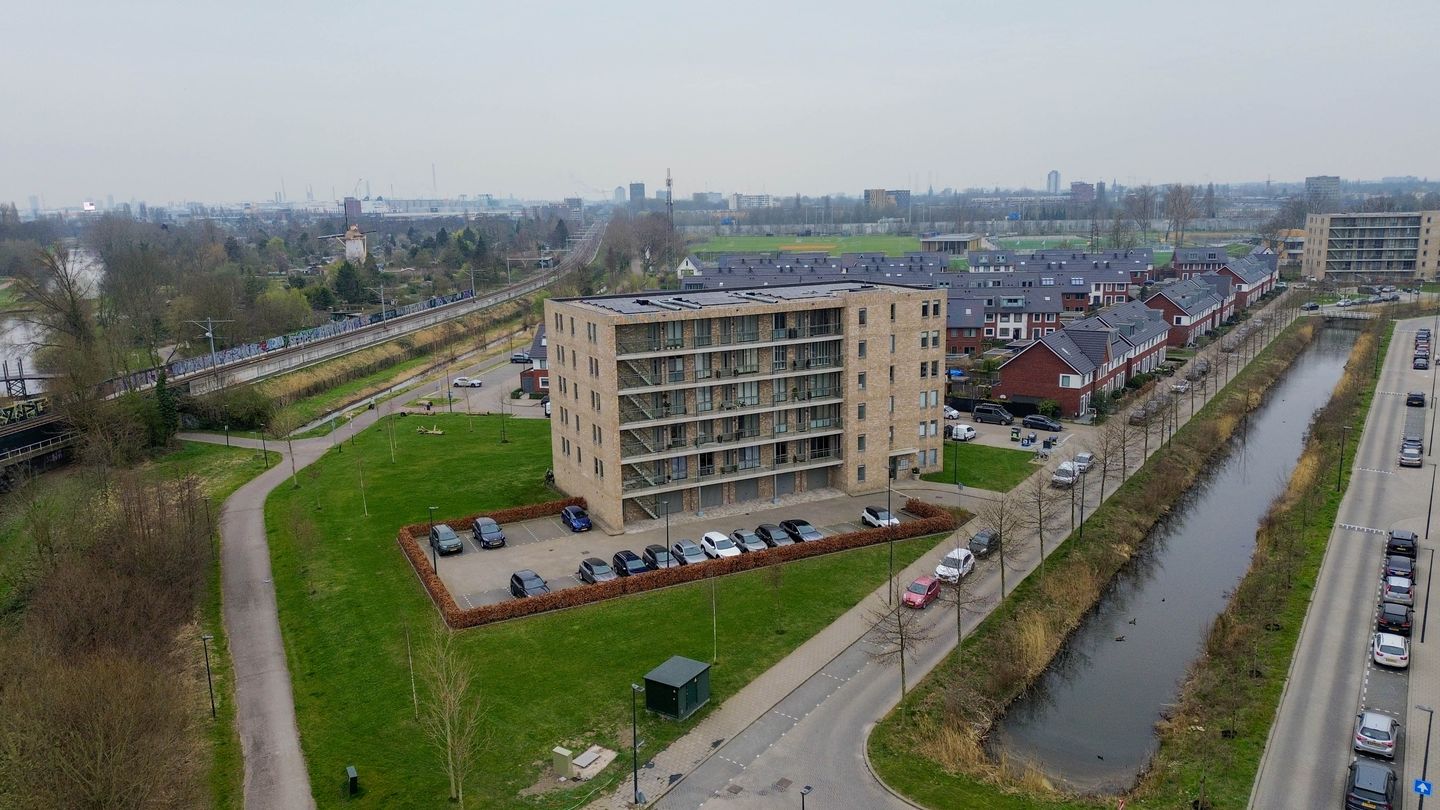 Foto 35 van Olympiaweg 11-D