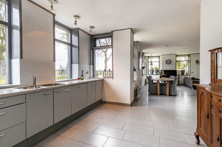 Foto 2 van Hoofdweg 5