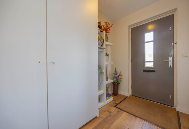 Foto 2 van Margratenplein 25