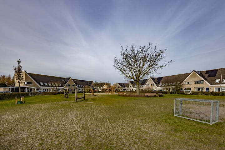 Foto 42 van Margratenplein 25