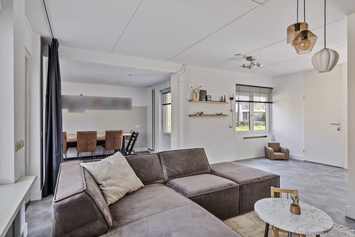 Foto 5 van Aarnout Drostdreef 1