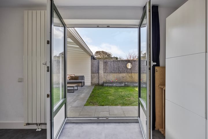 Foto 11 van Aarnout Drostdreef 1