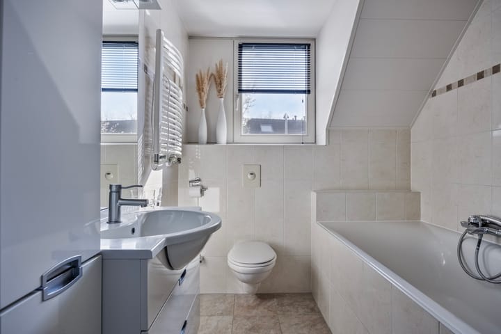 Foto 24 van Aarnout Drostdreef 1