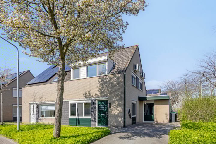 Foto 44 van Aarnout Drostdreef 1