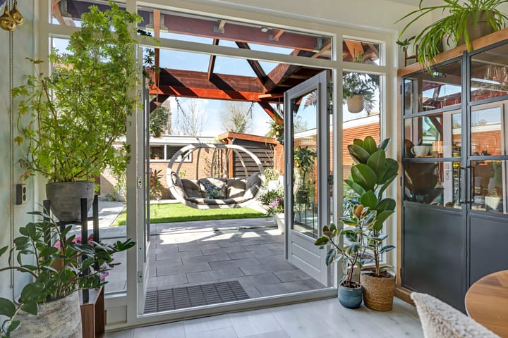 Foto 24 van Zonnekruidstraat 2