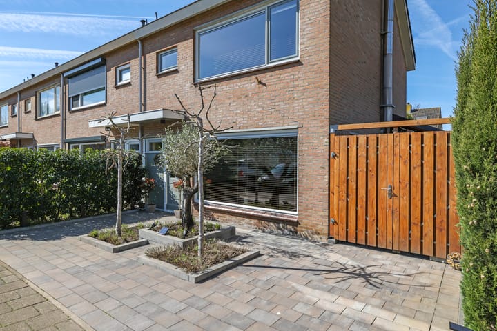 Foto 61 van Zonnekruidstraat 2