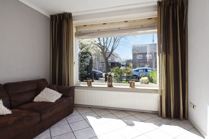 Foto 11 van Julianalaan 35