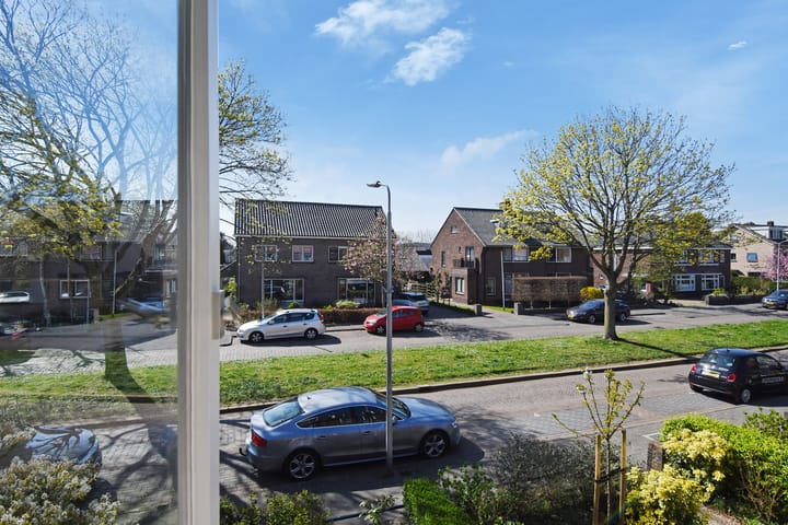 Foto 38 van Julianalaan 35