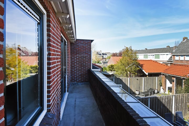 Foto 46 van Julianalaan 35