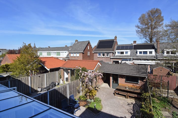 Foto 50 van Julianalaan 35