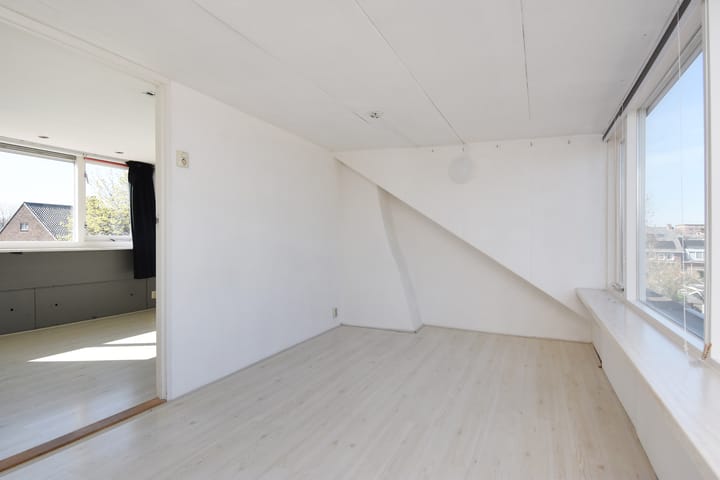 Foto 51 van Julianalaan 35