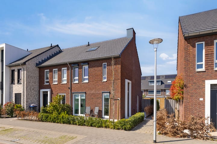 Foto 1 van Sikkel 13