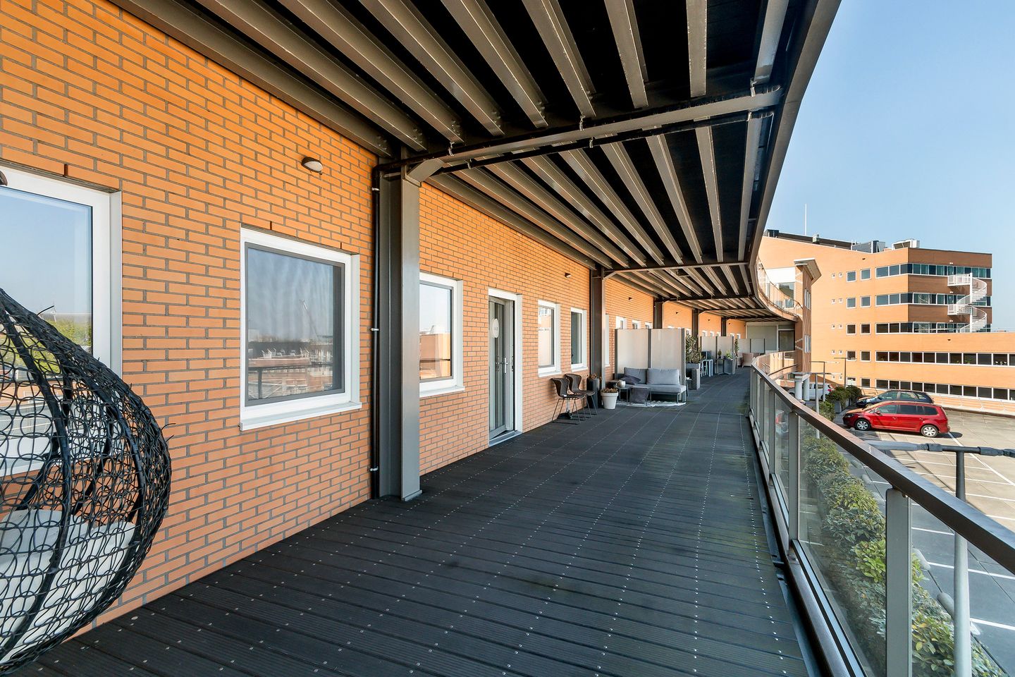 Foto 10 van Korte Parallelweg 29