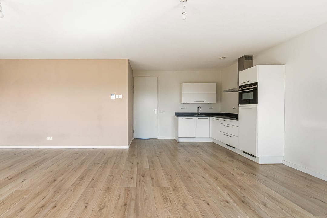 Foto 16 van Korte Parallelweg 29