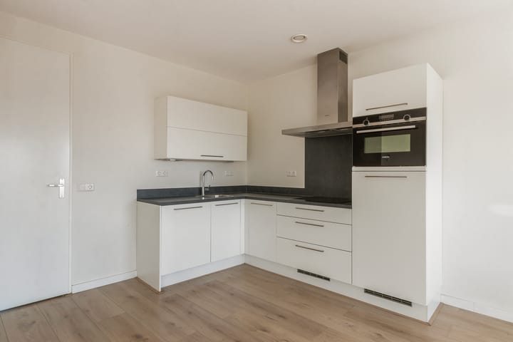 Foto 17 van Korte Parallelweg 29